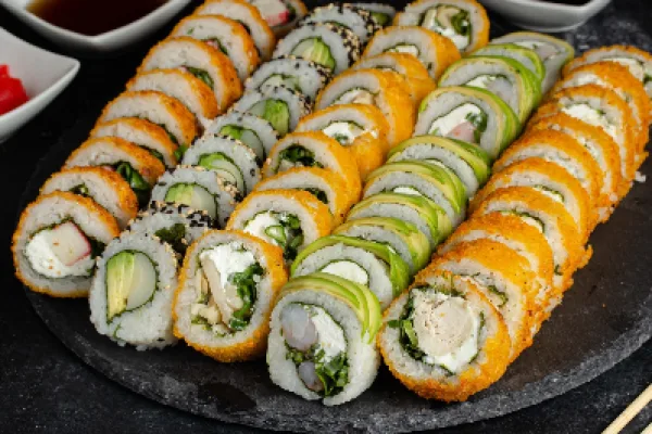 ¡Delicias imperdibles! 50 ricas piezas premium para compartir. No te lo pierdas — Sushispop