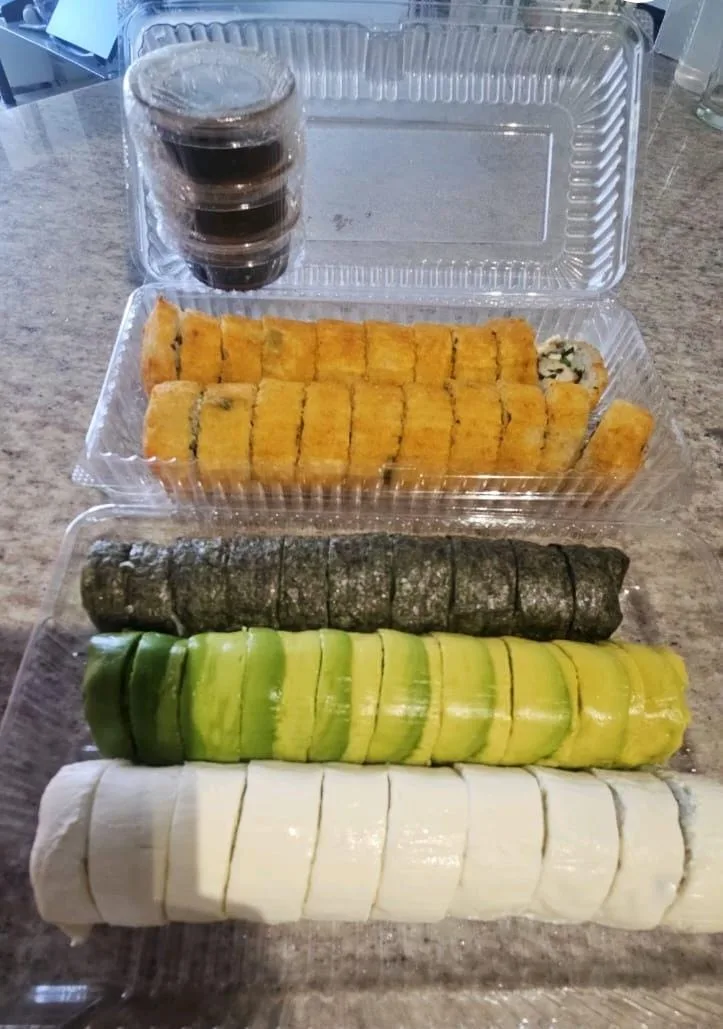 ¡MIx de 50 piezas! variedad de sabores y un exclusivo sabor — Sushi Yoneu